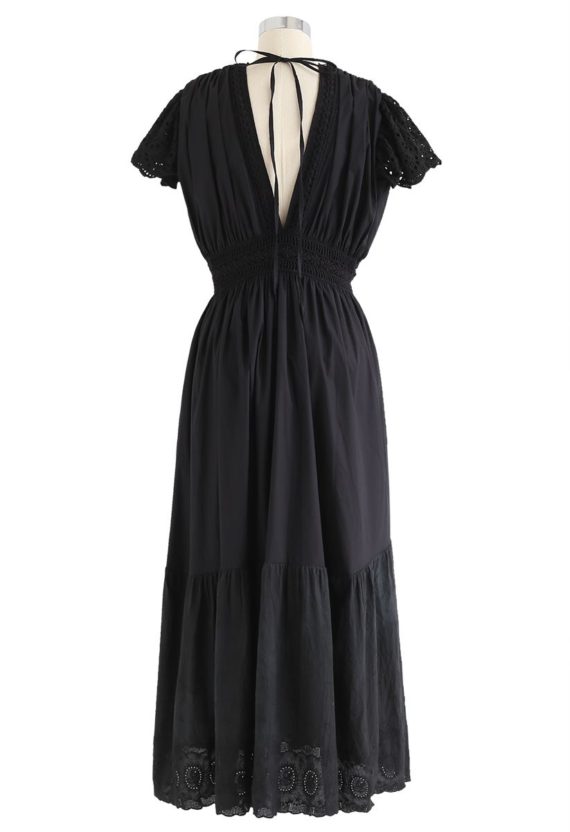 Frill Hem Plunging V-Neck Sleeveless Maxi Dress in Black
