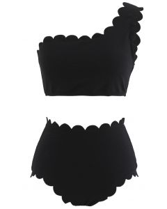 Conjunto de bikini festoneado de un solo hombro en negro